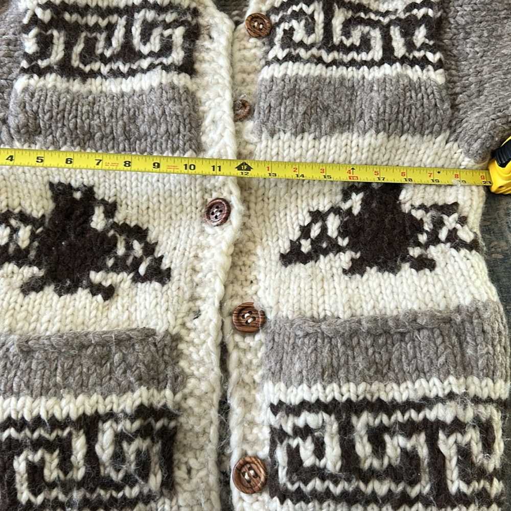Laine wool ( cowichan) aztec cardigan - Picture 5 of 7
